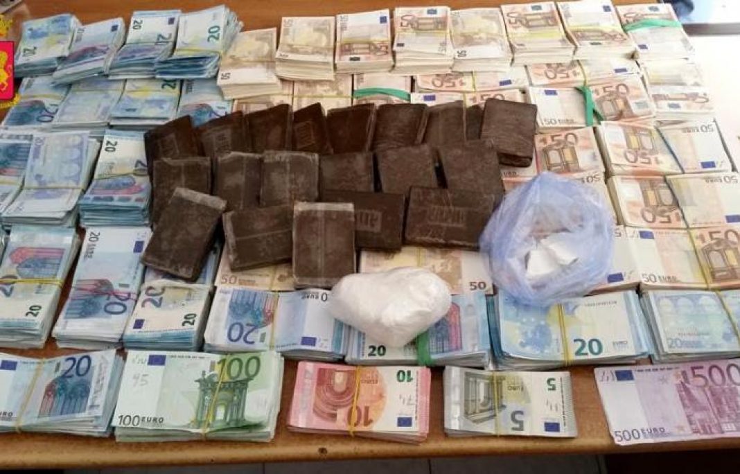 droga_e_soldi_sequestrati