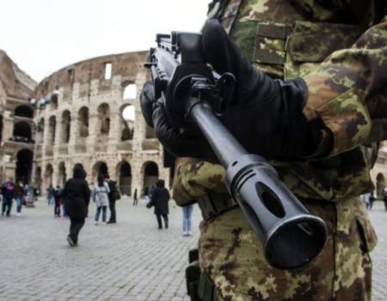 Nato: “Più democrazia per battere terrorismo e criminalità”