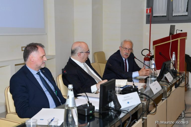 Gioco, Fara: “Accertare le vincite del gioco illegale e tassarle”