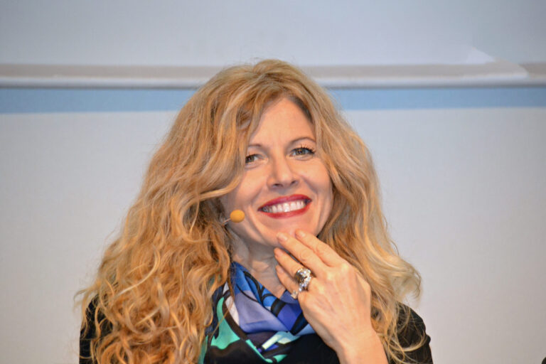 Fase 3, la nuova economia nasce “da casa”, fondamentale correggere le diseguaglianze di genere