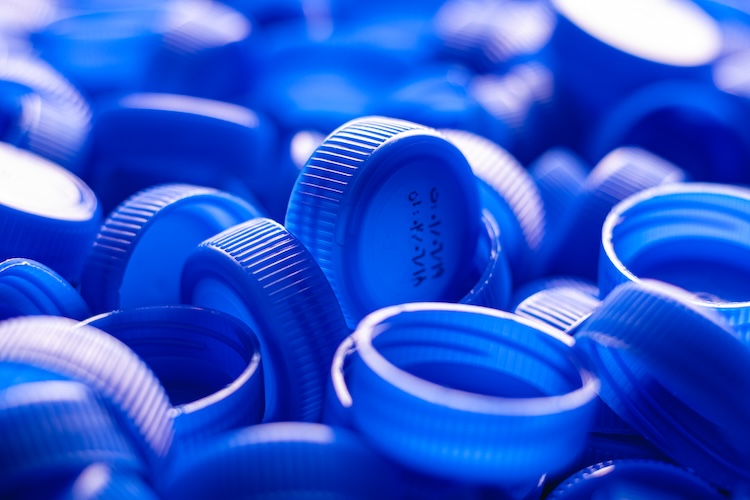 plastica riciclata costa più della vergine